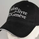 Casquette noire, visière sandwich bicolore, broderie blanche (hôtesses salon)